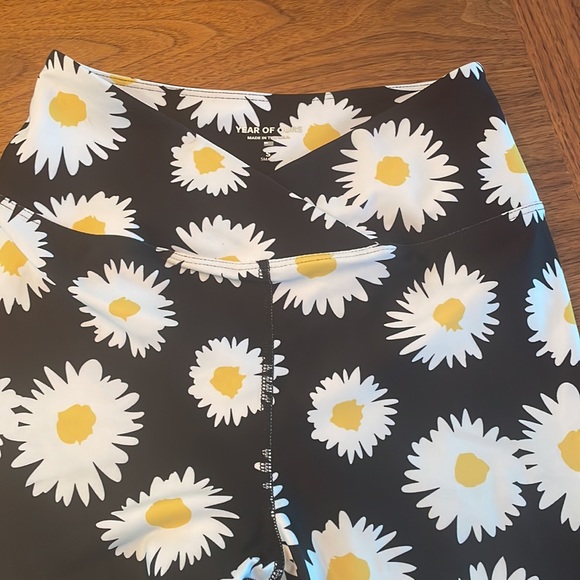 Year of Ours Daisy Veronica Leggings - Picture 4 of 4